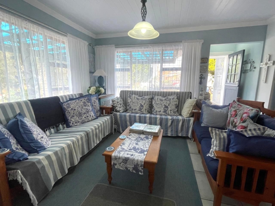 4 Bedroom Property for Sale in Hartenbos Heuwels Western Cape